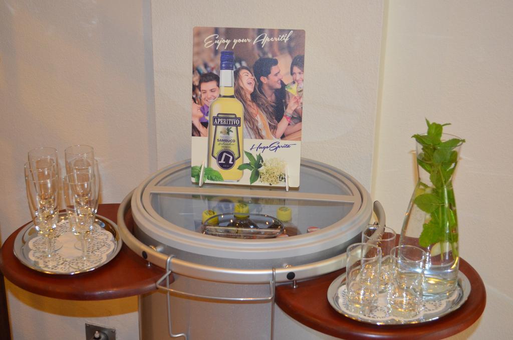Hotel Jaeger - Family Tradition Since 1911 Wenen Buitenkant foto
