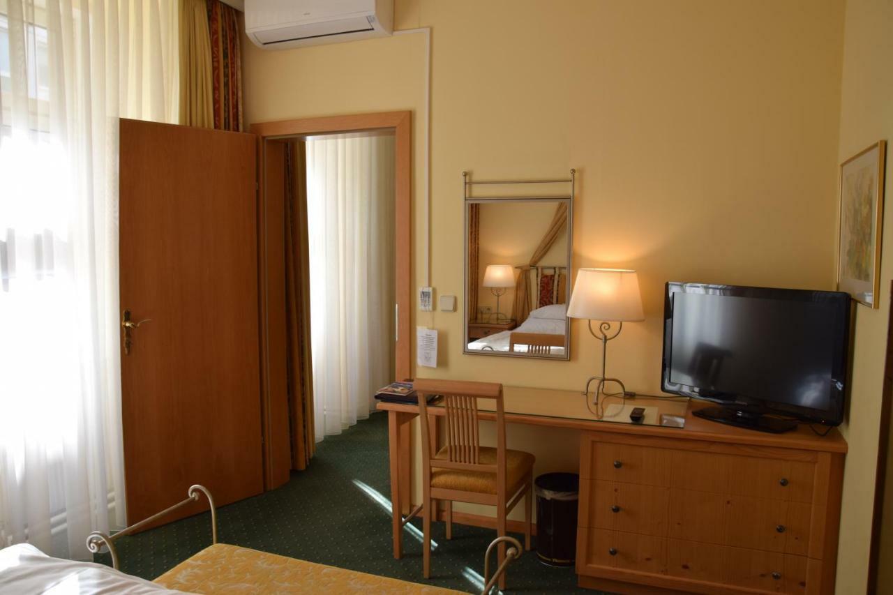 Hotel Jaeger - Family Tradition Since 1911 Wenen Buitenkant foto